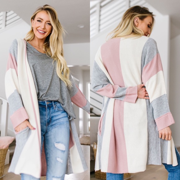 Dash of Pink Sweaters - LAST SIZE❗️Rosy Outlook Color Block Cardigan